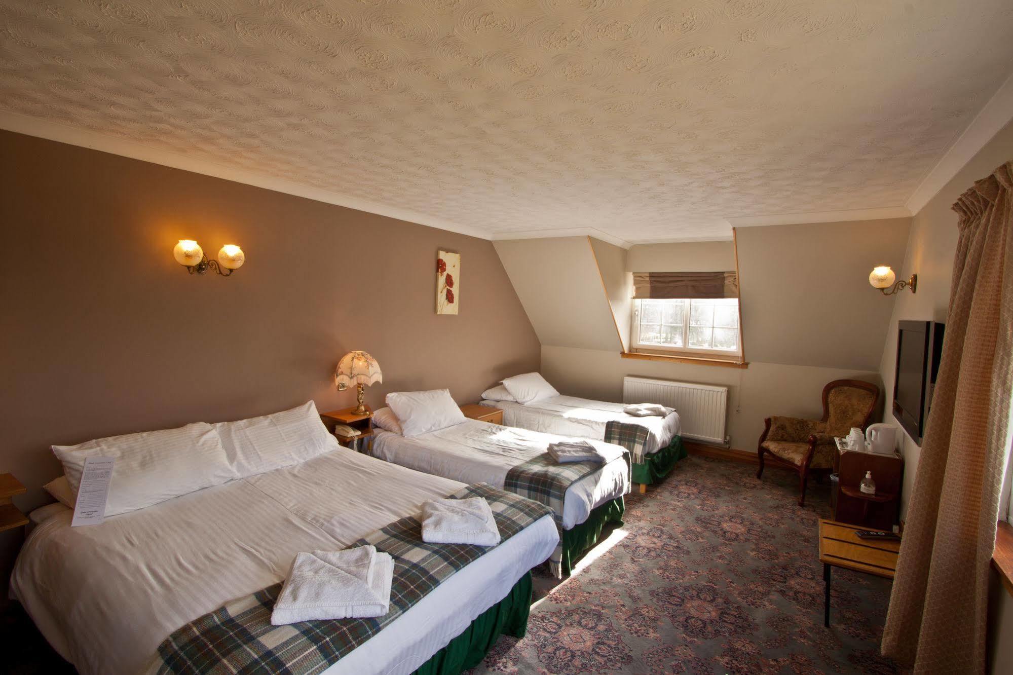 Duke Of Gordon Hotel Кингасси Экстерьер фото